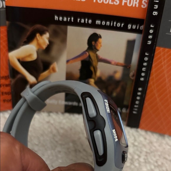 Timex Gray Digital Heart Zone Smartwatch NWOT 2/$20 - Picture 5 of 9